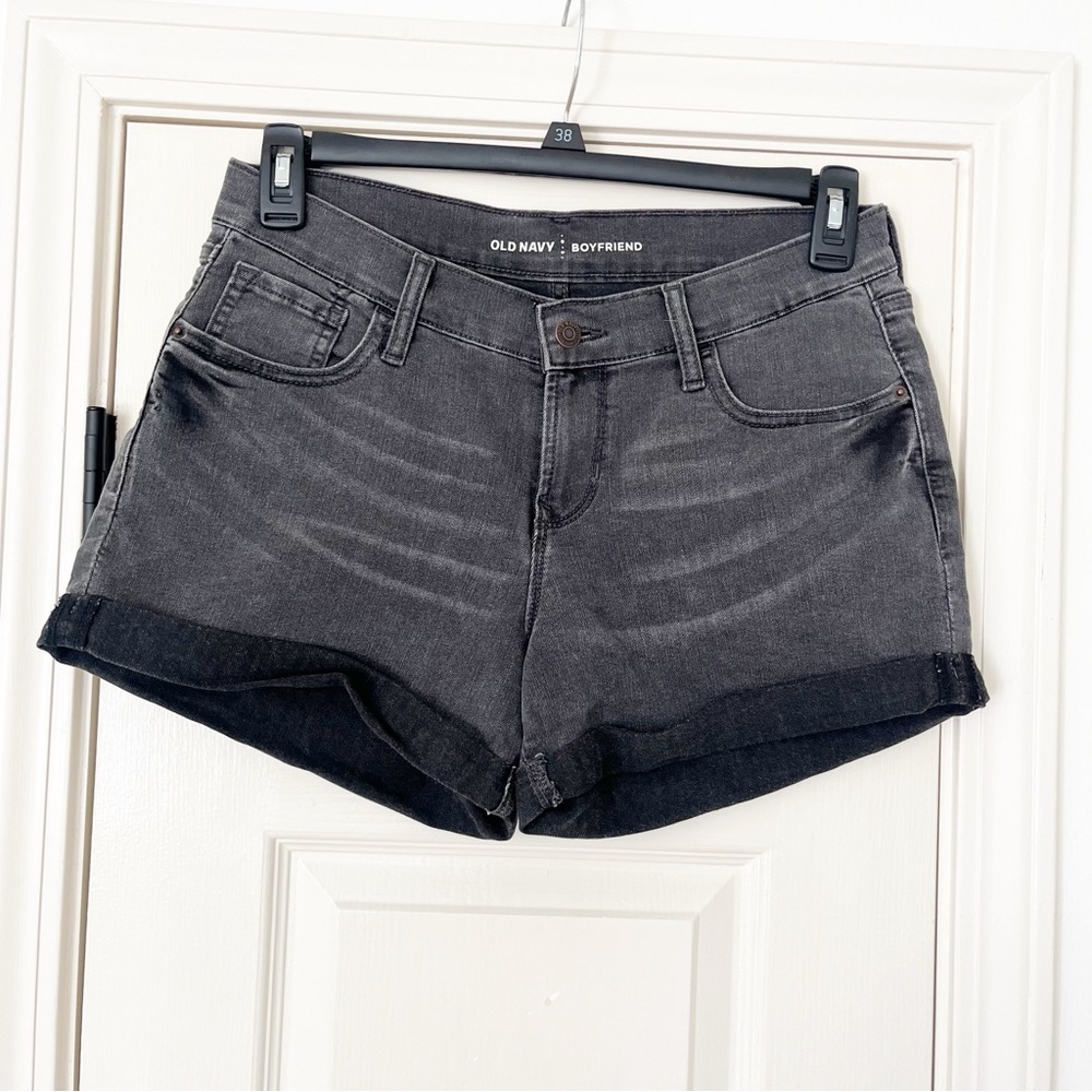 Old Navy 3" gray Boyfriend Jean Shorts size 4